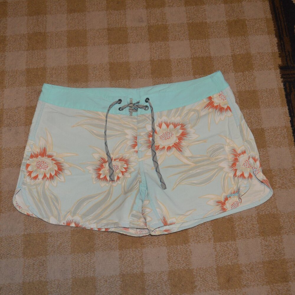 Patagonia Wavefarer Women's Boardshorts